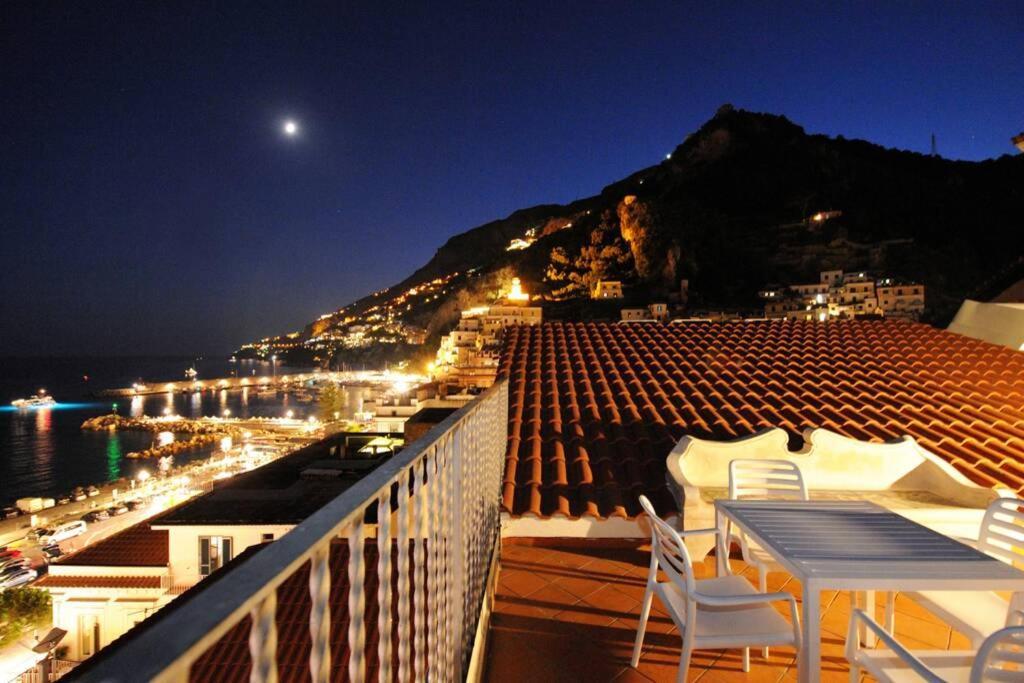 Mamma Rosanna - Apartment In Amalfi With Terrace Exterior photo